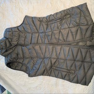 Women’s insulated vest